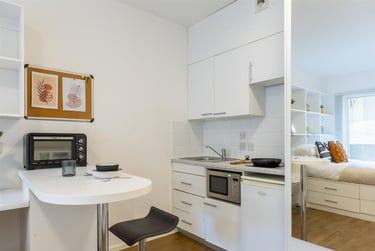 1 bed studio, Alexandra Road, Mutley, Plymouth, PL47EG - Image 2